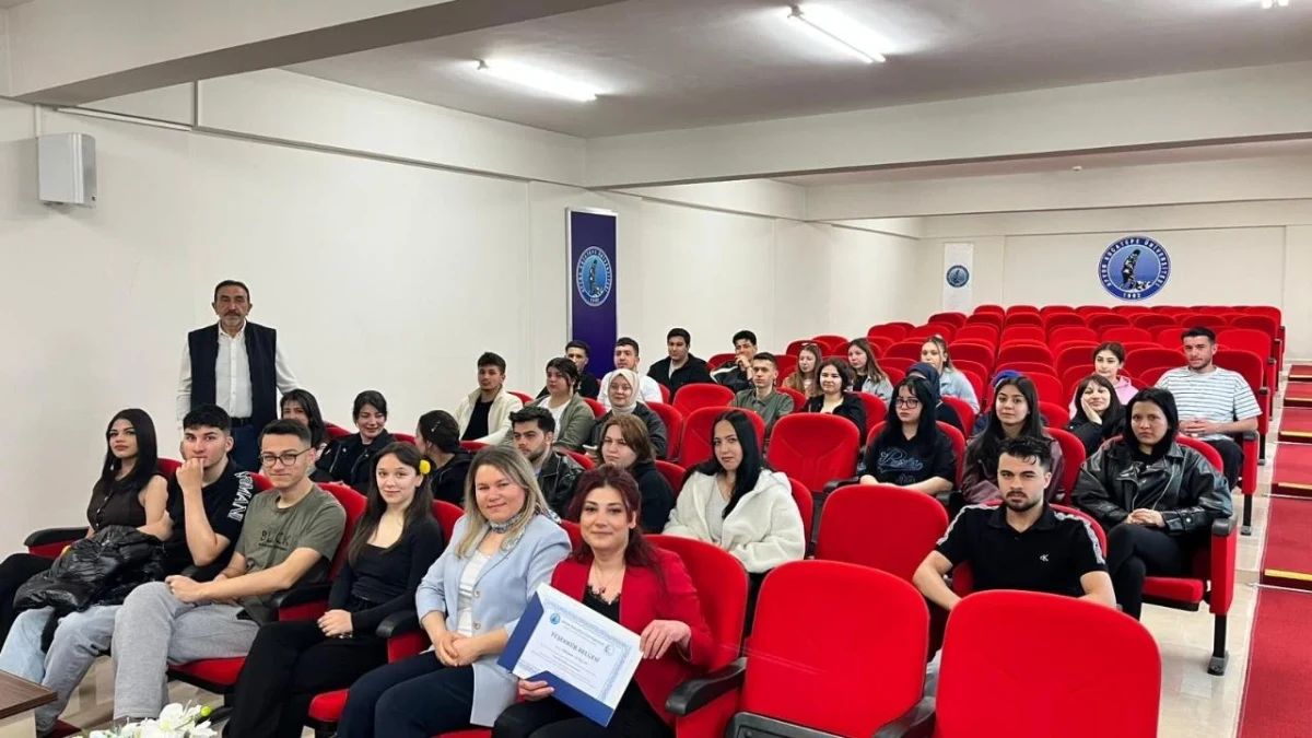 AKÜ Sandıklı MYO’da Turizm Haftası Söyleşisi Gerçekleştirildi