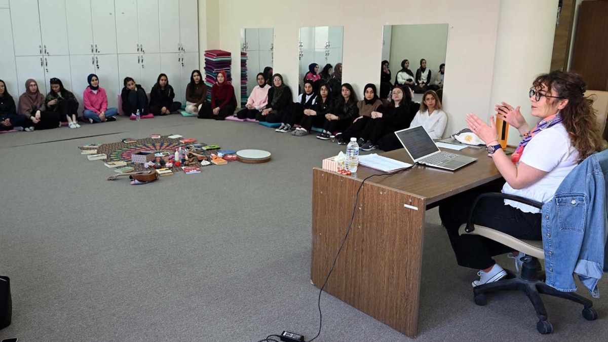 Afyon MYO’da “Masal Anlatıcılığına İlk Adım” Etkinliği Düzenlendi