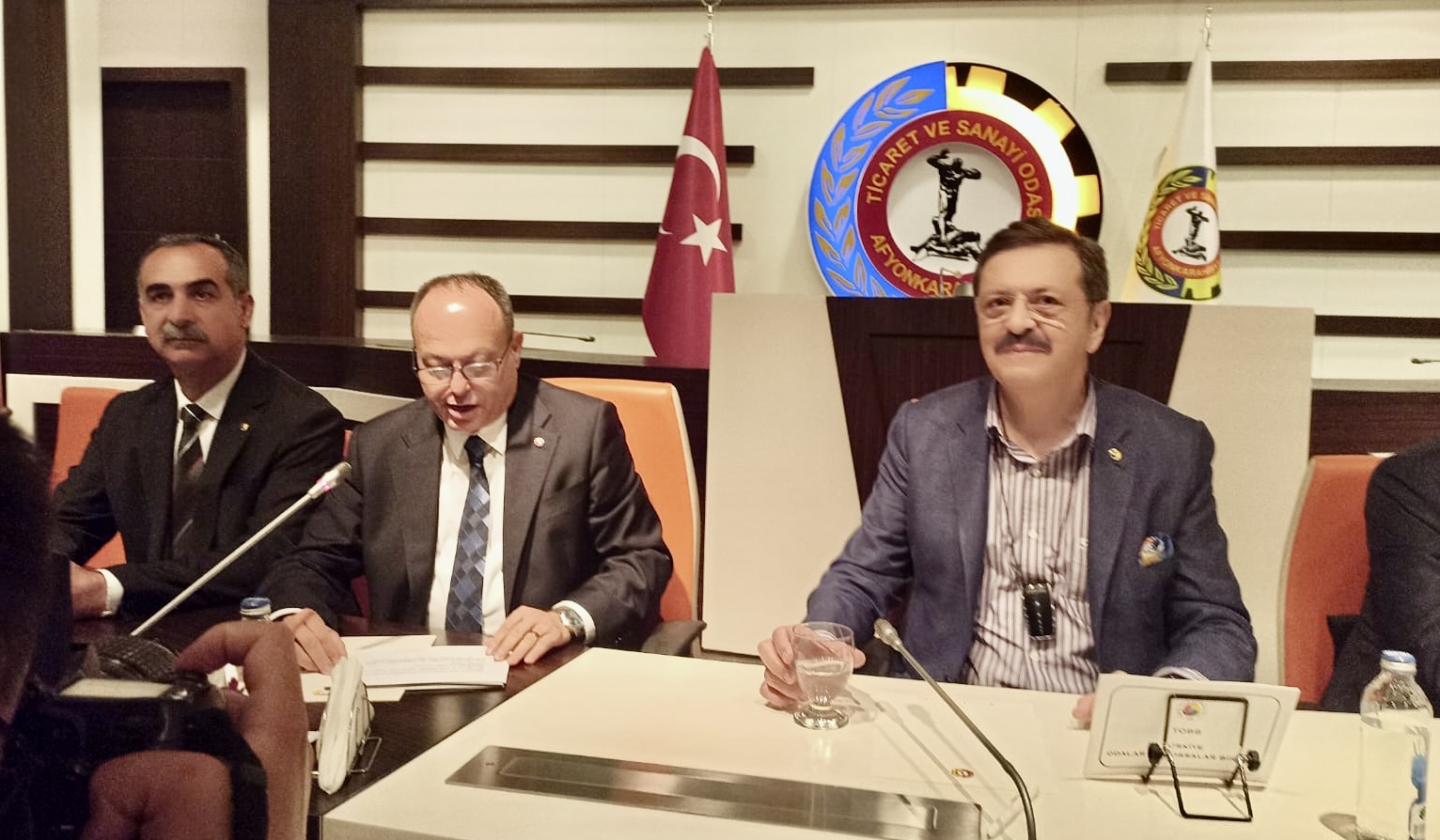 HİSARCIKLIOĞLU'NDAN AFYONKARAHİSAR TİCARET VE SANAYİ ODASI'NA ZİYARET