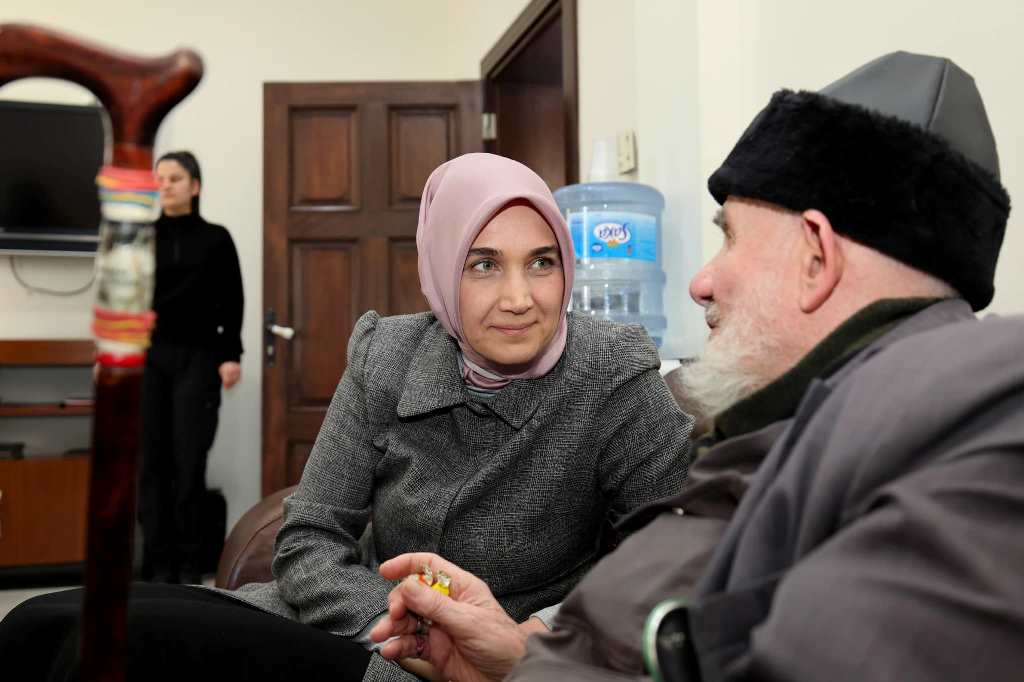 VALİ YİĞİTBAŞI, YILDIRIM ŞANLI DEDE’Yİ KONUK ETTİ