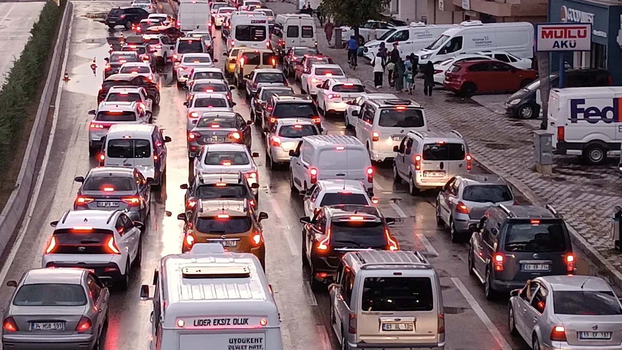 Afyonkarahisar'da Elektronik Trafik Denetim Sistemleri Faaliyete Geçiyor