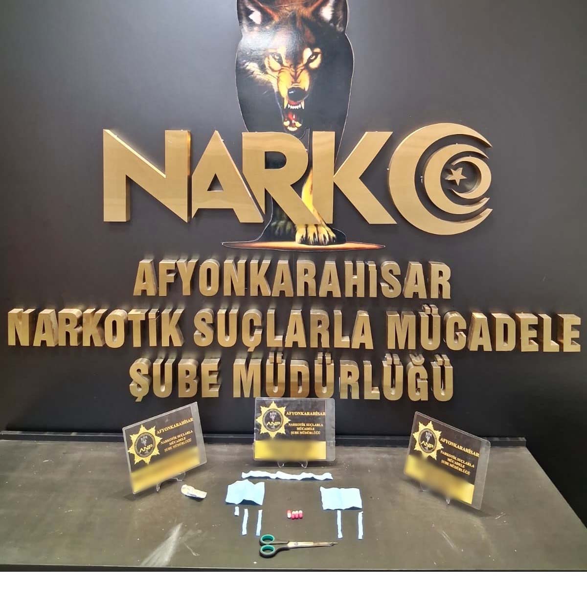 Afyon'da Uyuşturucu Tacirlerine Operasyon