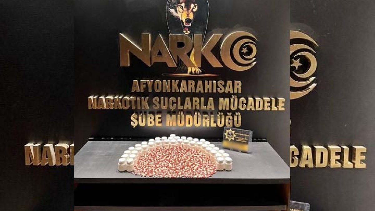 Afyon’da Uygulama Noktasında Yüklü Miktarda Sentetik Ecza Bulundu