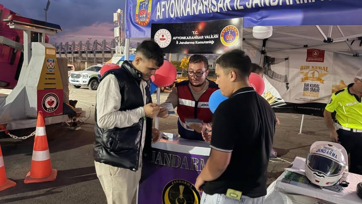 Jandarmadan Motokros Şampiyonası’nda Siber Farkındalık Eğitimi