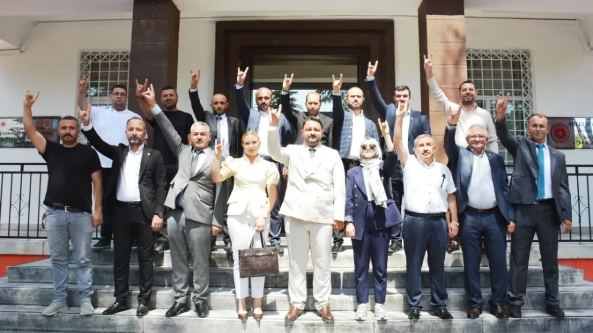 MHP Afyonkarahisar Merkez İlçe Başkanı İlker Celep mazbatasını aldı