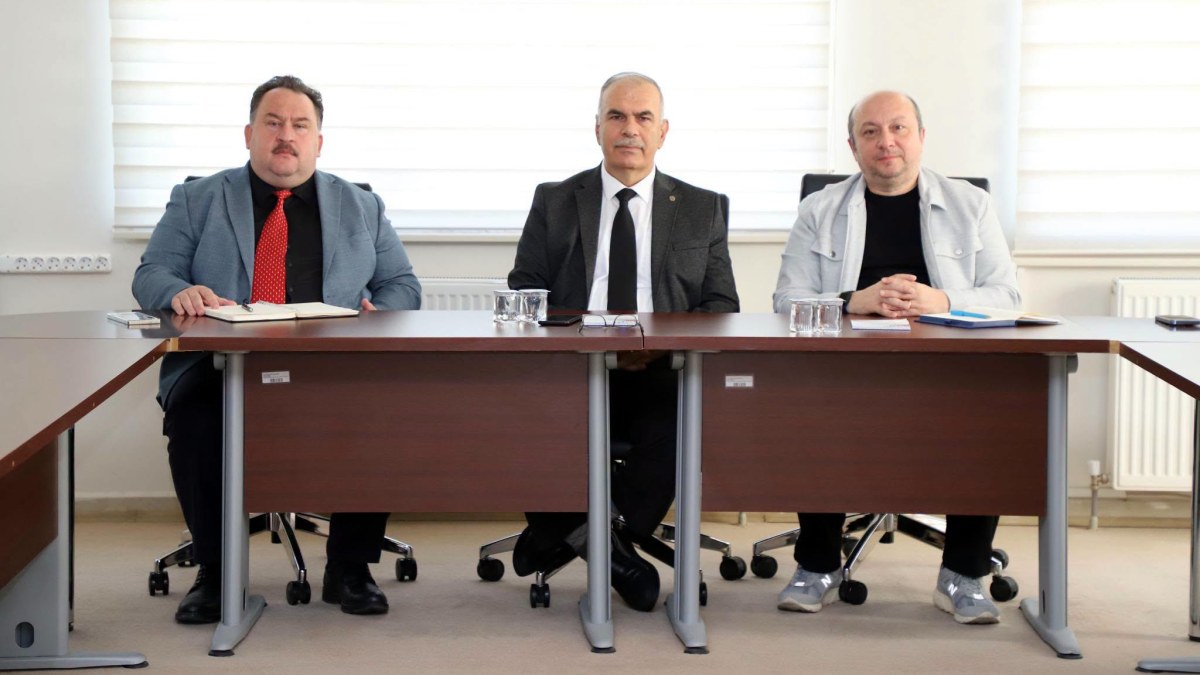 AKÜ’de İşveren Vekillerine İş Sağlığı ve Güvenliği Bilgilendirmesi Yapıldı