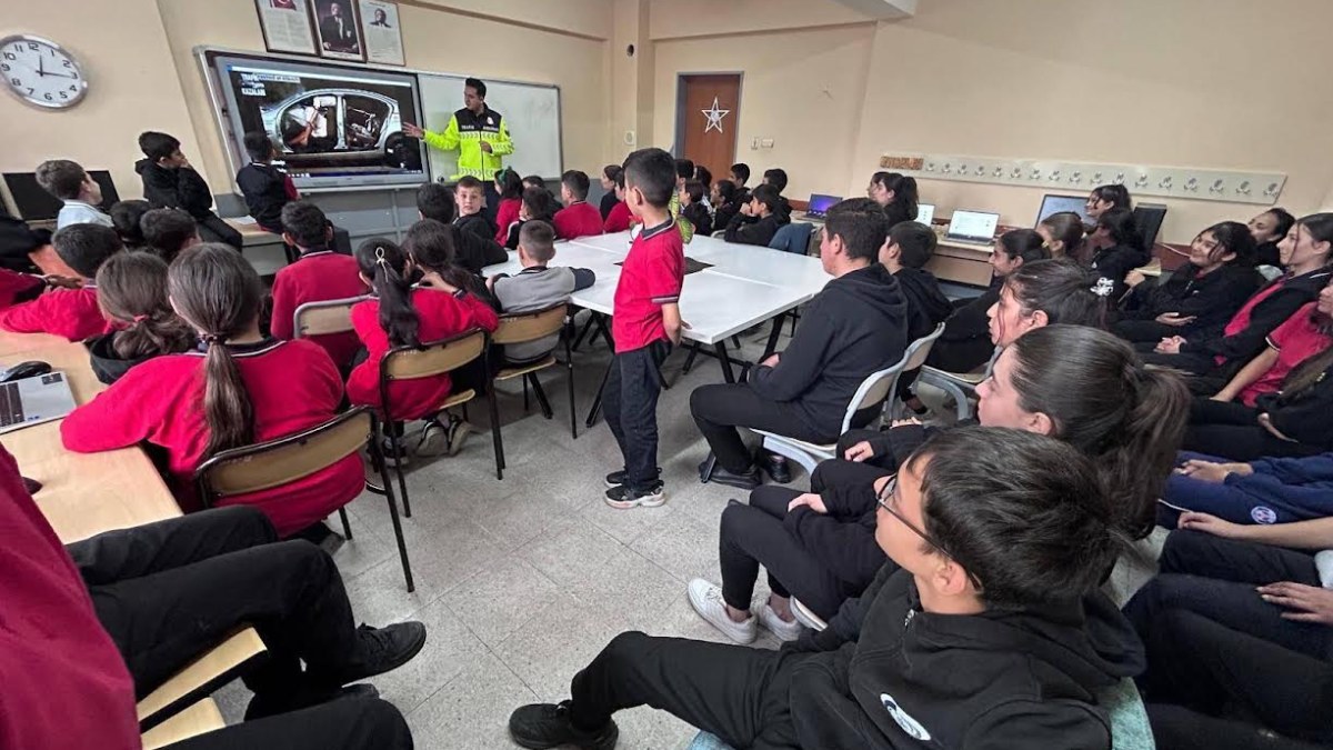 Jandarmadan 7 İlçede 1607 Öğrenciye Trafik Eğitimi