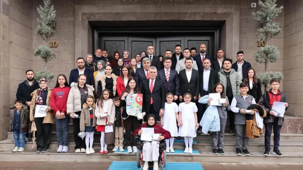 Afyonkarahisar’da 23 Nisan Coşkusu