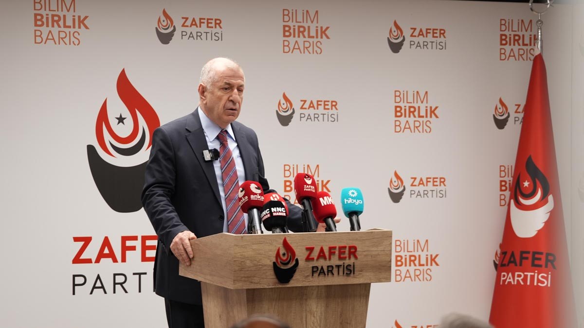 Ümit Özdağ ‘Bugün yaşananlar Yüksek Seçim Kurulu’nun anayasal yetkilerine karşı bir darbe girişimidir’
