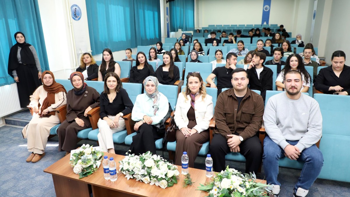 Afyon MYO’da “Muhasebede Kariyerin Yeni Rotası” Semineri Düzenlendi