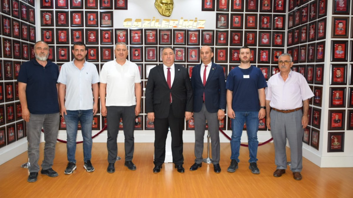 Mısırlıoğlu’ndan Şehit ve Gazi Ailelerine Vefa, Esnafa Bayrak Mitingi Daveti