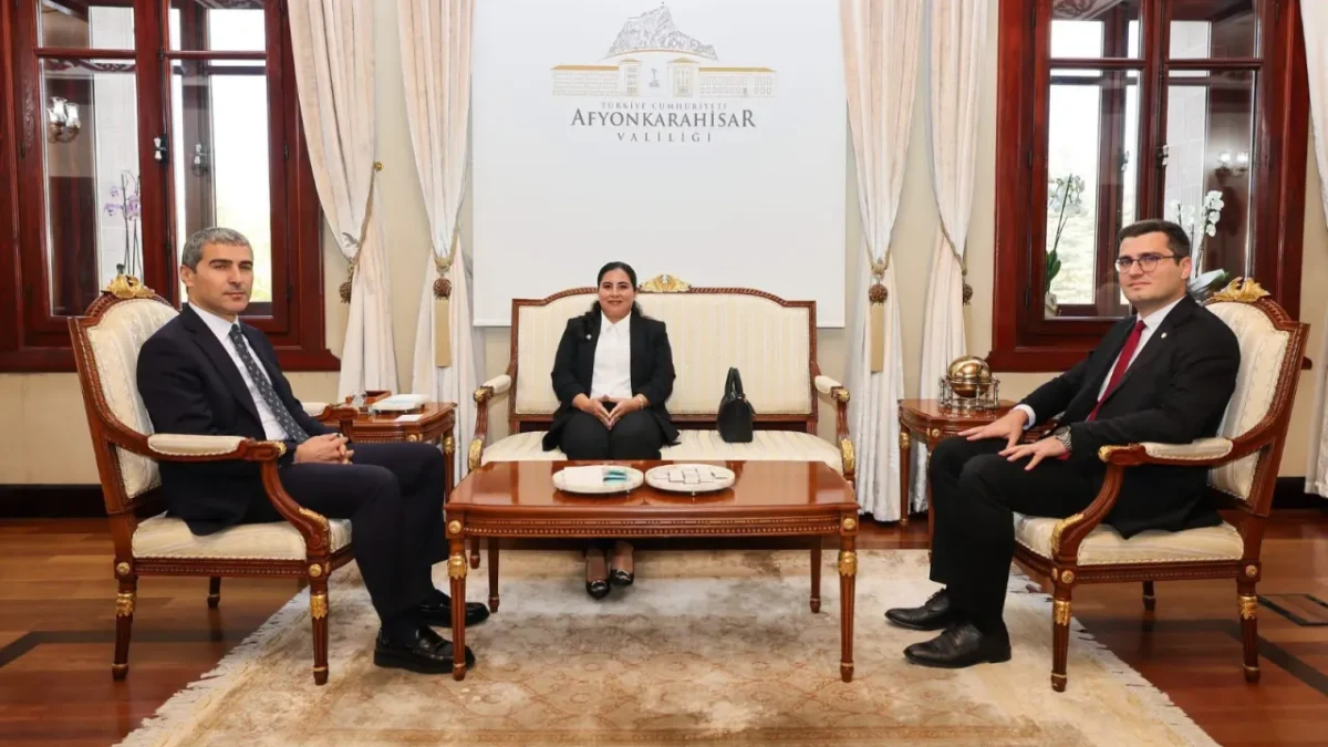Vali Aktaş'a Yönelik Fotoğraf Eleştirisine Önceki Ziyaretlerden Yanıt !