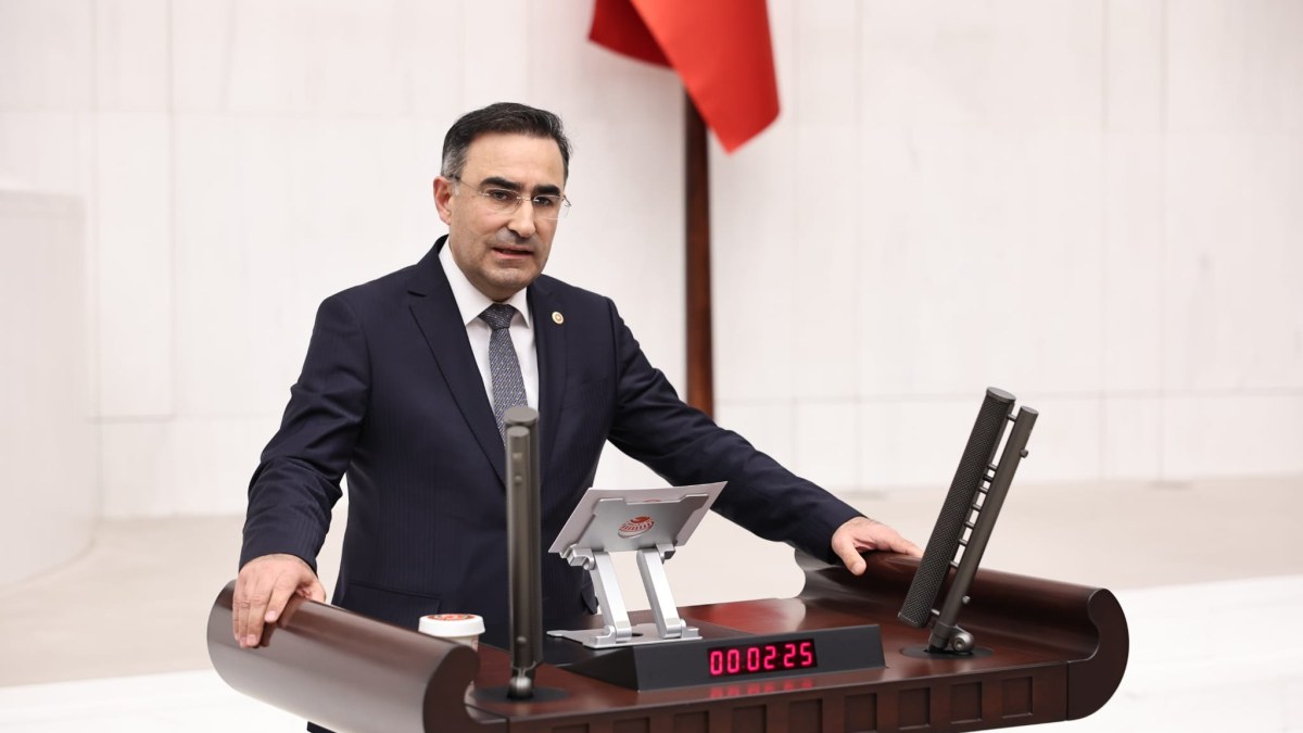 Milletvekili Arslan; Vatanımıza, bayrağımıza ve bağımsızlığımıza sahip çıkma kararlılığımızın en güçlü göstergesidir.