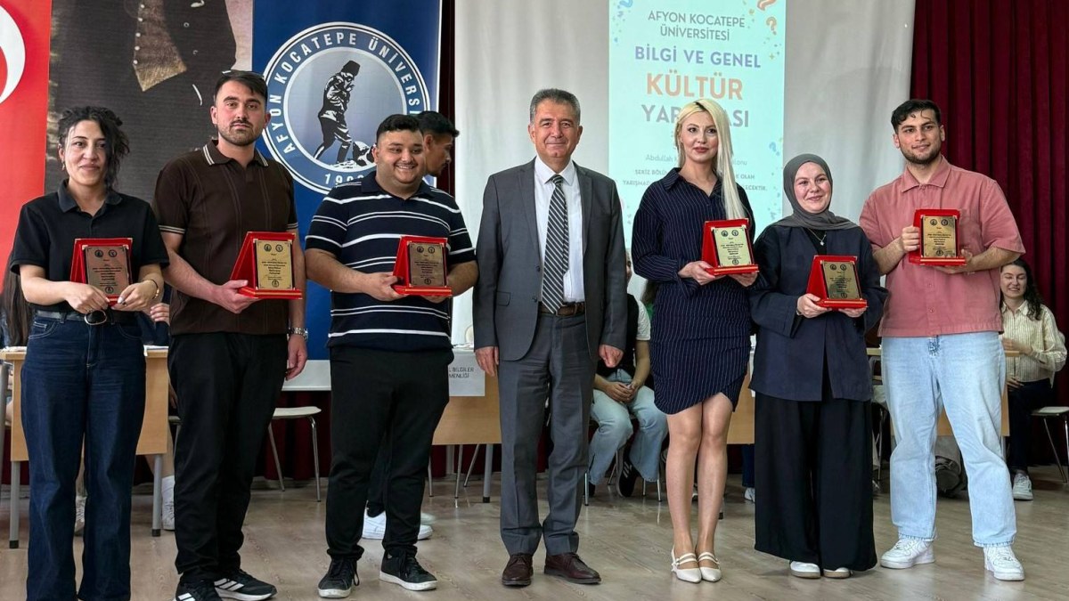 Eğitim Fakültesinde Bilgi ve Genel Kültür Yarışması Düzenlendi