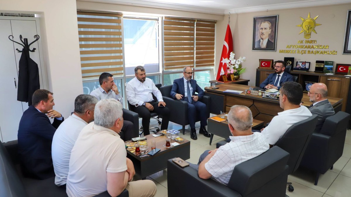 AK Parti’de Belde Belediye Başkanları Toplantısı Gerçekleştirildi