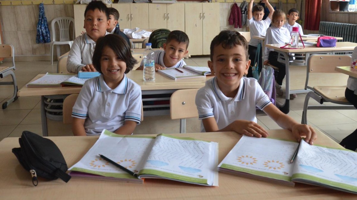 Okullar Ne Zaman Kapanacak? 2026 Yaz Tatili İçin Geri Sayım Başladı