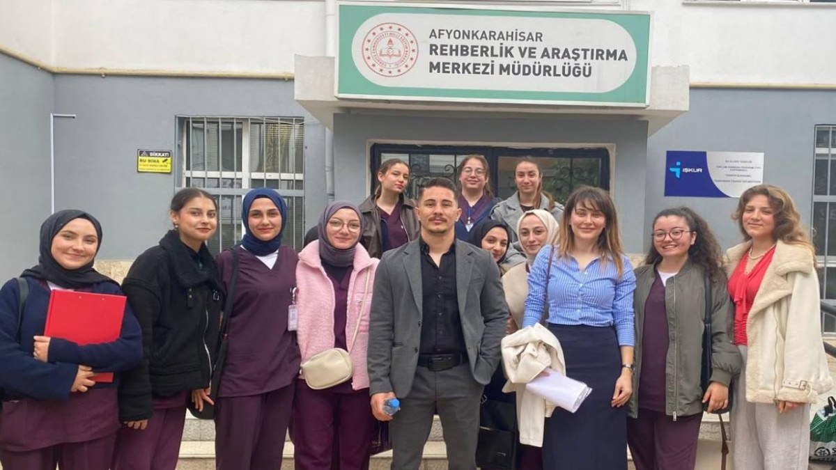 AFSÜ Öğrencilerinden Bağımlılıkla Mücadele İçin Farkındalık Ziyareti