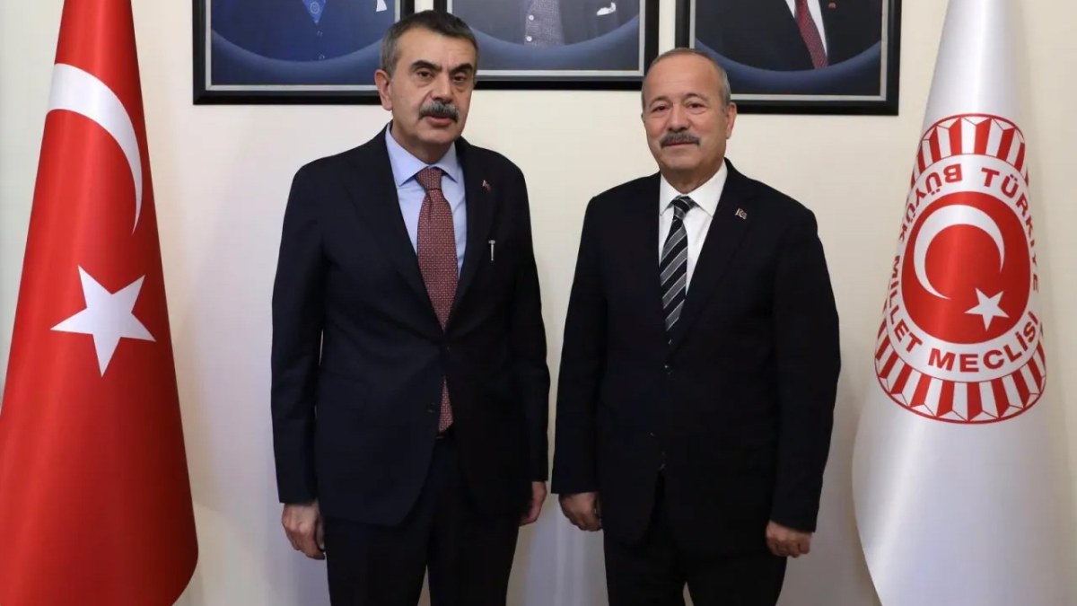 Bakan Yusuf Tekin’den Mehmet Taytak’a Hayırlı Olsun Ziyareti