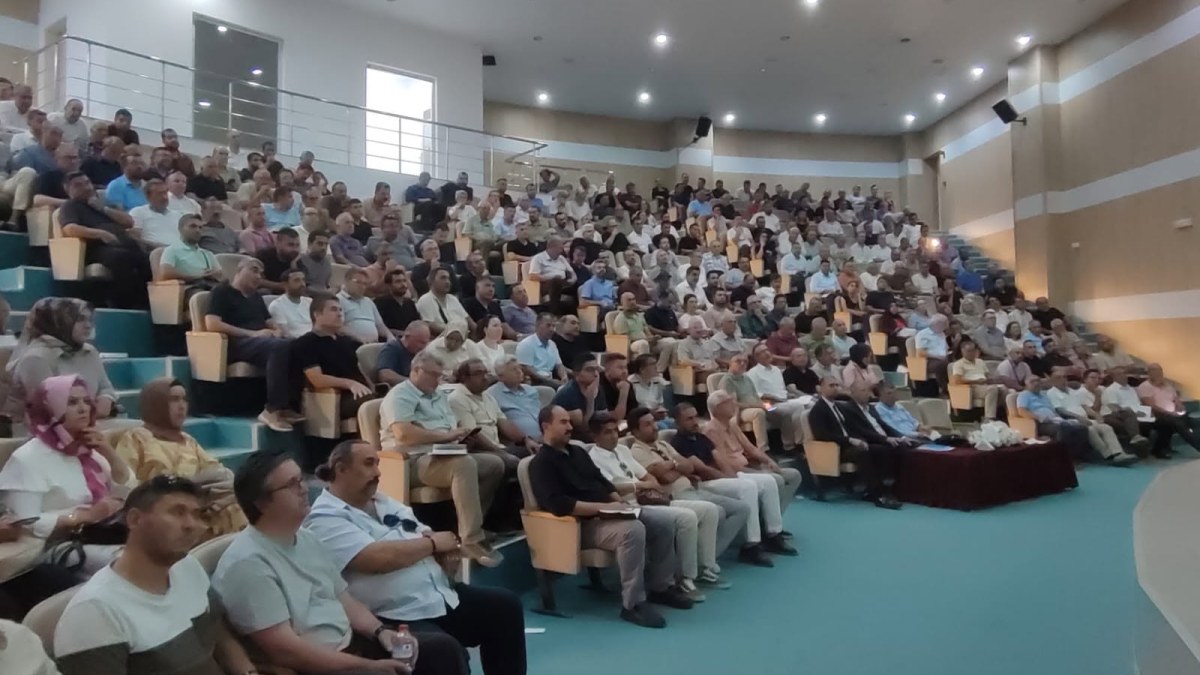 Okul bahçe görevlilerine yönelik bilgilendirme toplantısı gerçekleştirildi