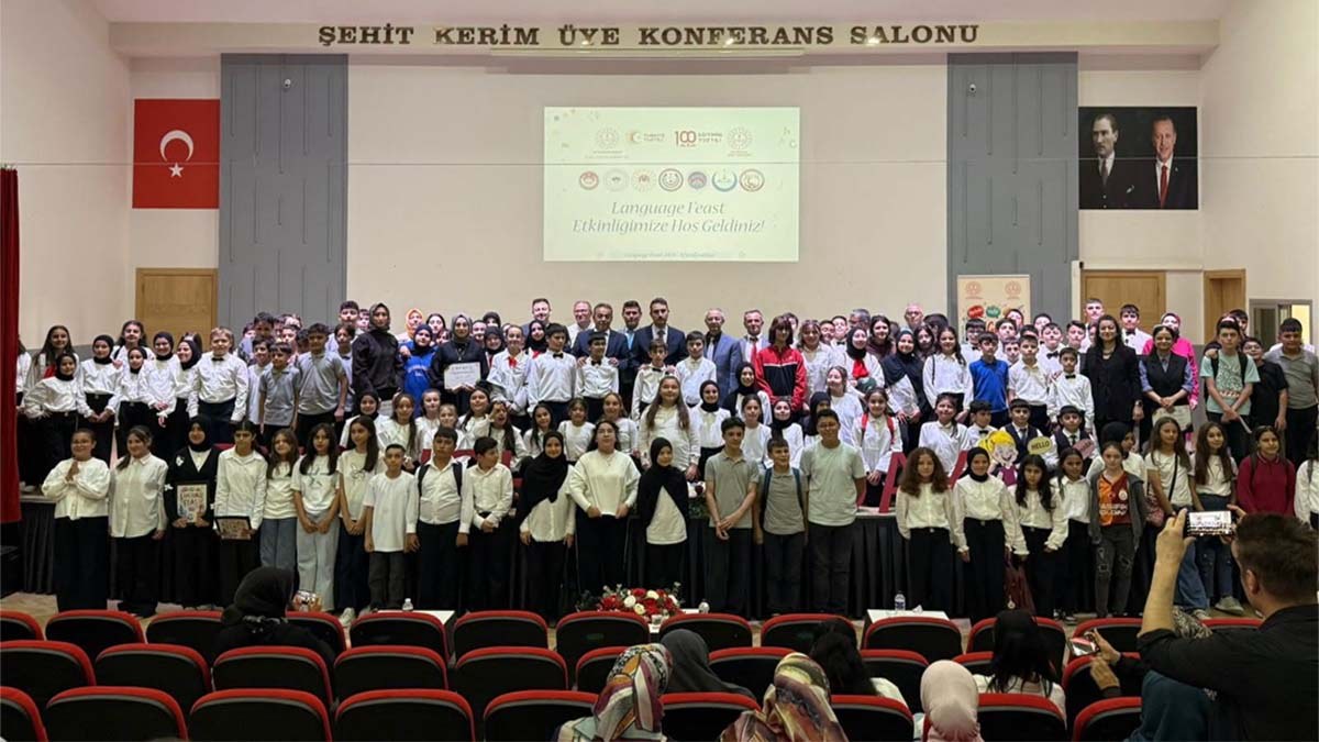 İmam Hatip Ortaokulları “Language Feast” Festivalinde Buluştu