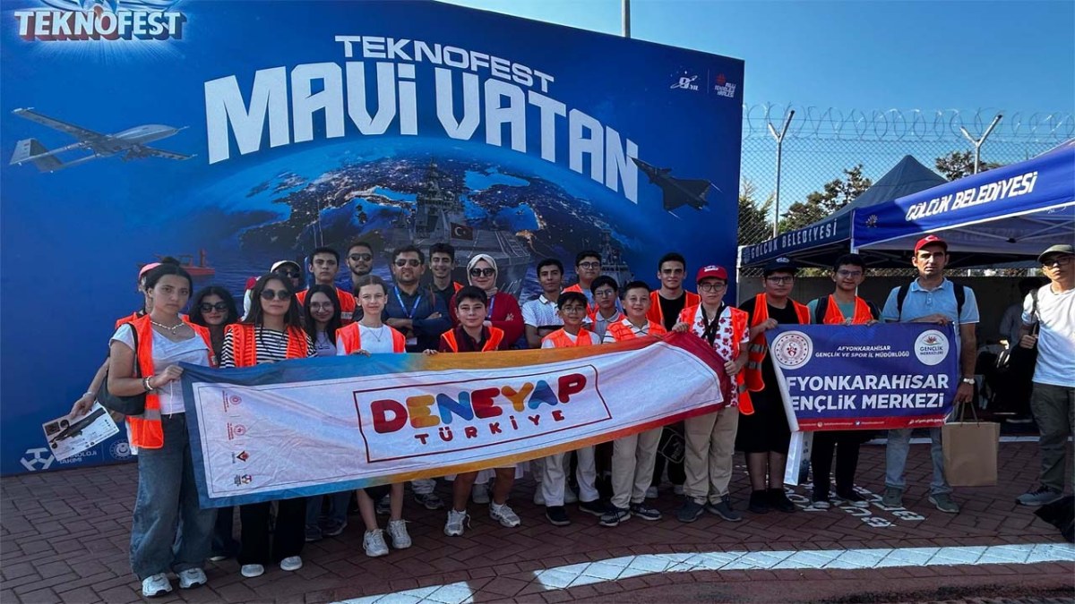 Deneyap Öğrencileri TEKNOFEST Mavi Vatan’da Yerli ve Milli Teknolojileri İnceledi
