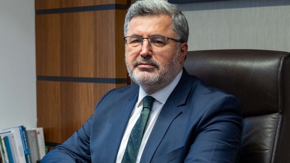 Ali Özkaya: 'Zafer, Bu Topraklarda Bin Yıllık İman ve İstiklal Ruhunun Yeniden Şahlanışıdır'