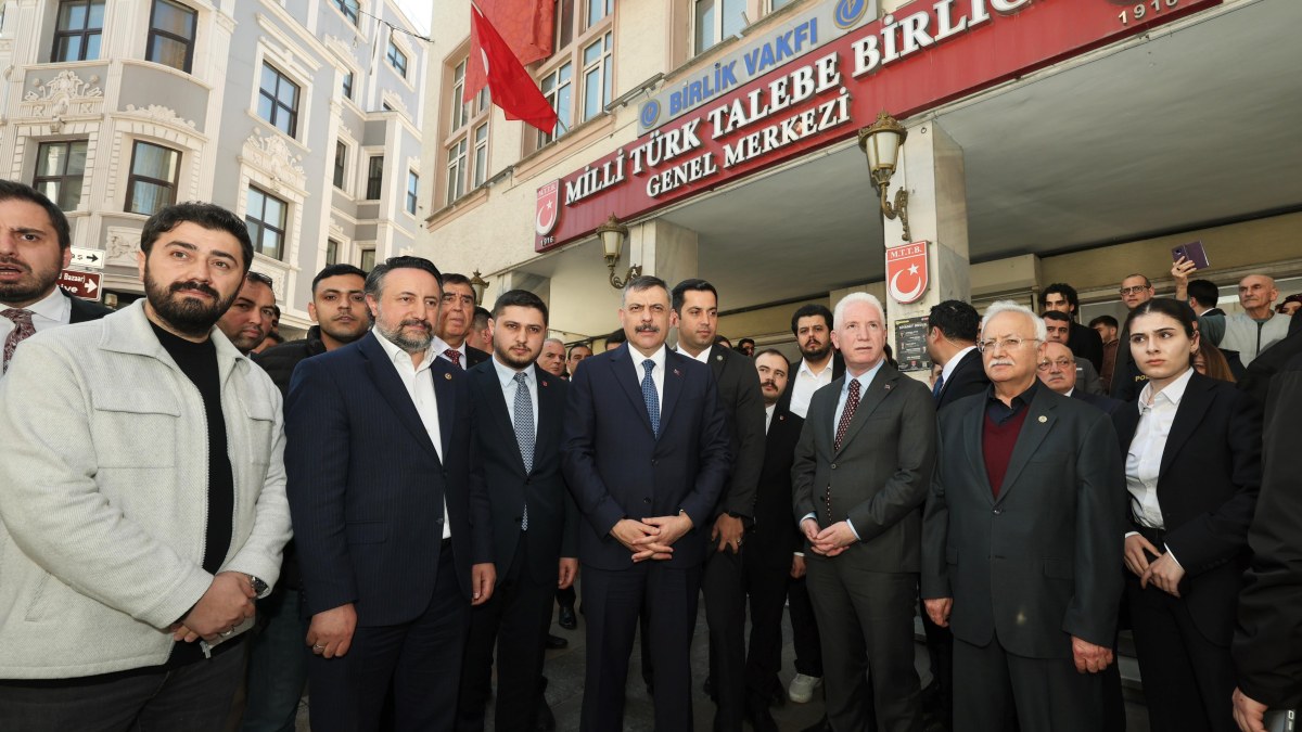 Bakan Mustafa Çiftçi, Milli Türk Talebe Birliği Çatısı Altında Düzenlenen “Siyaset Okulu” Açılış Programına Katıldı