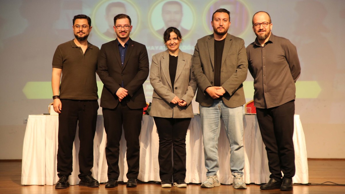 AKÜ GSF Öğrencileri, Mezunlarla Bir Araya Geldi