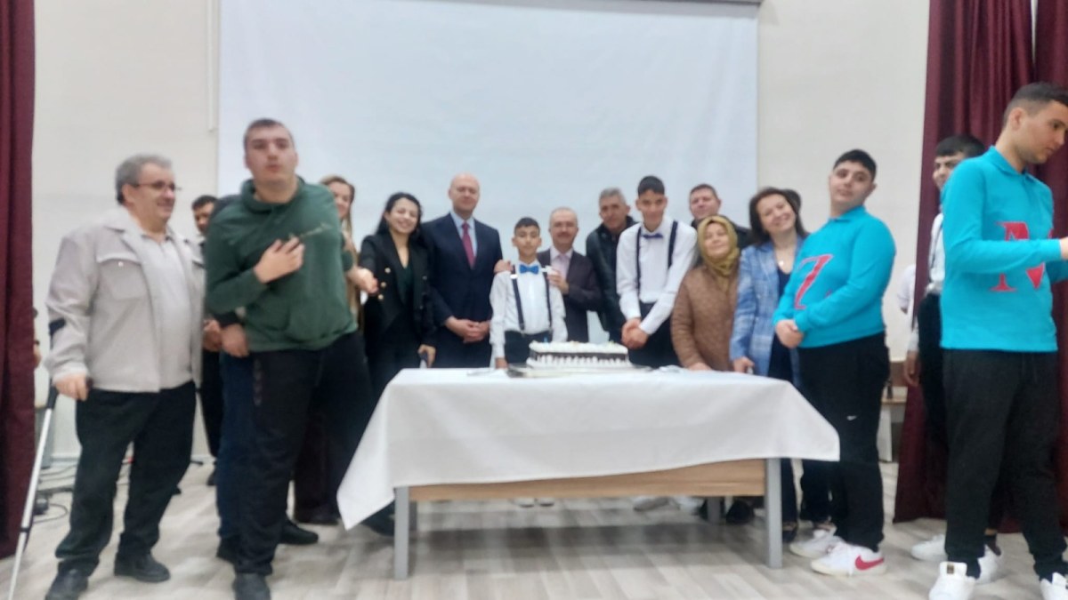 Afyonkarahisar’da Otizm Farkındalık Gününde Anlamlı Etkinlik