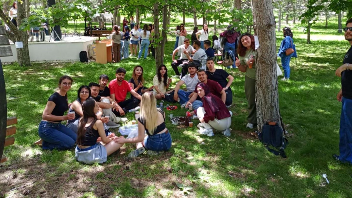 Yabancı Diller Yüksekokulunda “Garden Party” Düzenlendi