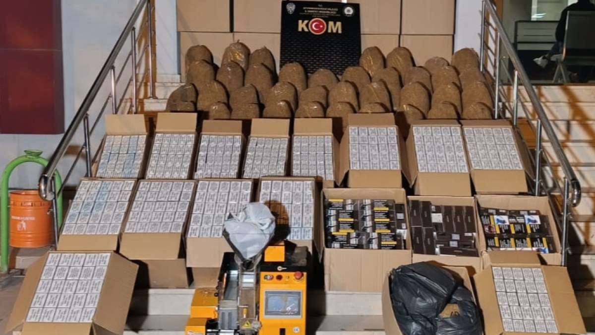 Bolvadin’de Kaçakçılık Operasyonu: 274 Bin Makaron Ele Geçirildi