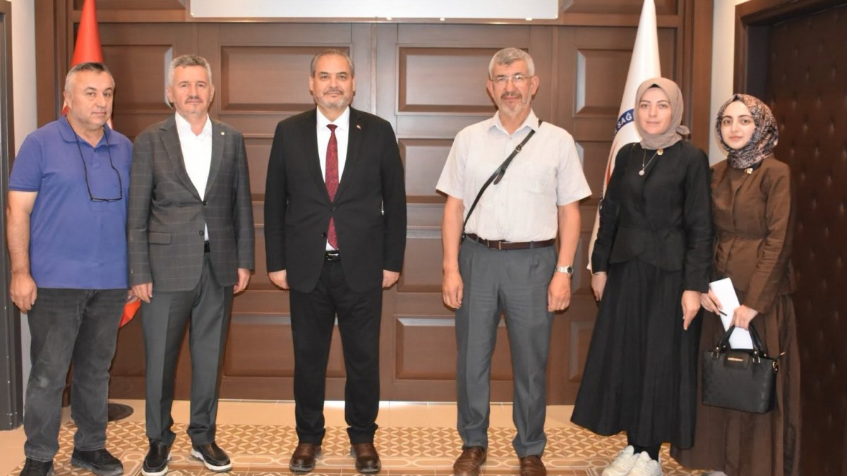AFSÜ Rektörü Aslan, Ensar Vakfı Heyetini Kabul Etti