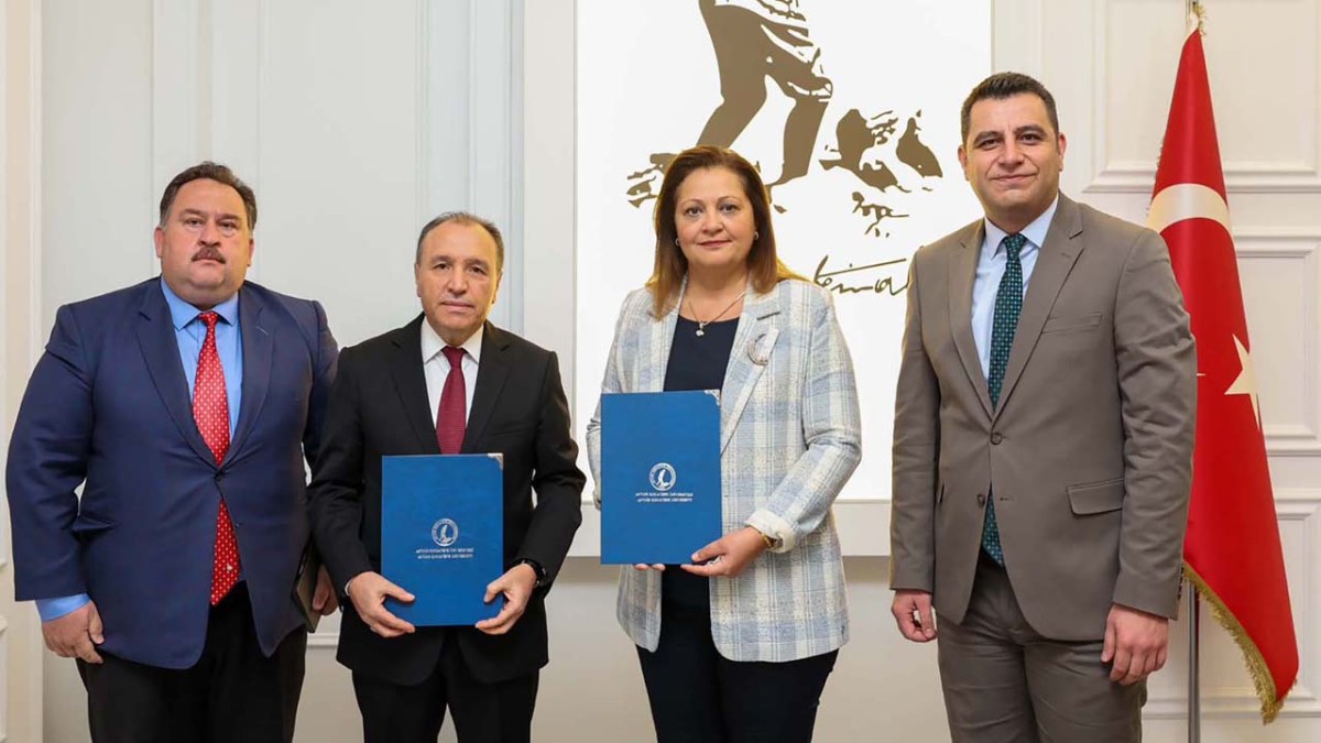 AKÜ ile Belediyesi Arasında Ulaşım Hizmetlerine Yönelik İş Birliği Protokolü İmzalandı