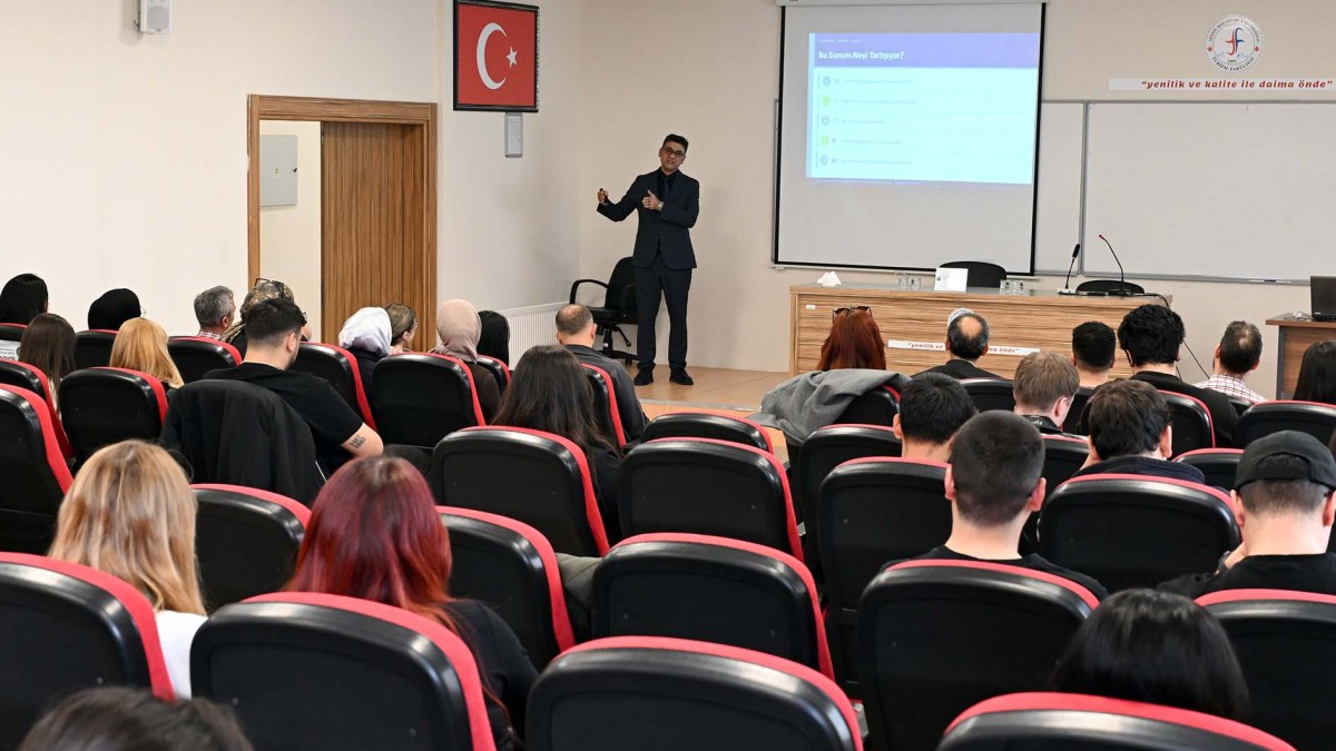 AKÜ’de Turizmde Dijitalleşme ve Gelecek Algısı Konuşuldu