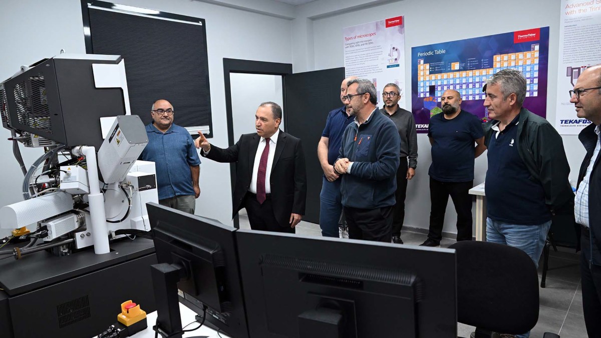 AKÜ’nün Araştırma Altyapısı FE-SEM ile Güçlendirildi