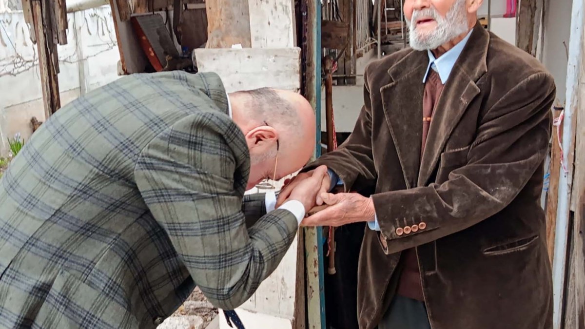 BAŞKAN ŞAHİN’DEN VEFA ZİYARETLERİ