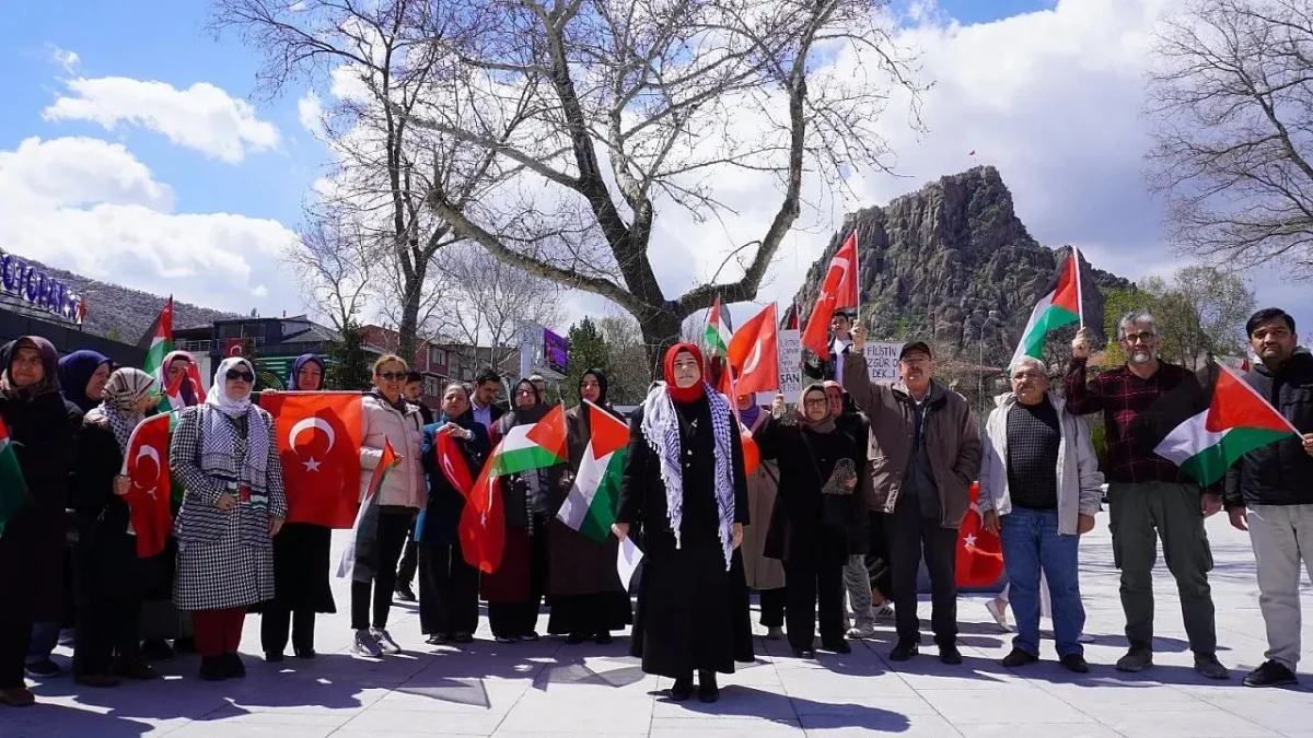 Afyonkarahisar Kadınanalar Kültür Derneği'nden Küresel Sumud Filosuna Destek