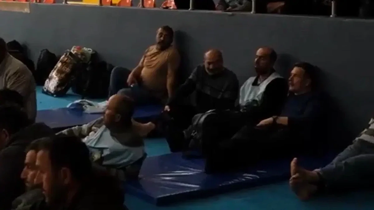 Erkan Baş, Madenci Direnişçileriyle Derbi İzledi: Yarın Enerji Bakanlığı'na Yürüyüş