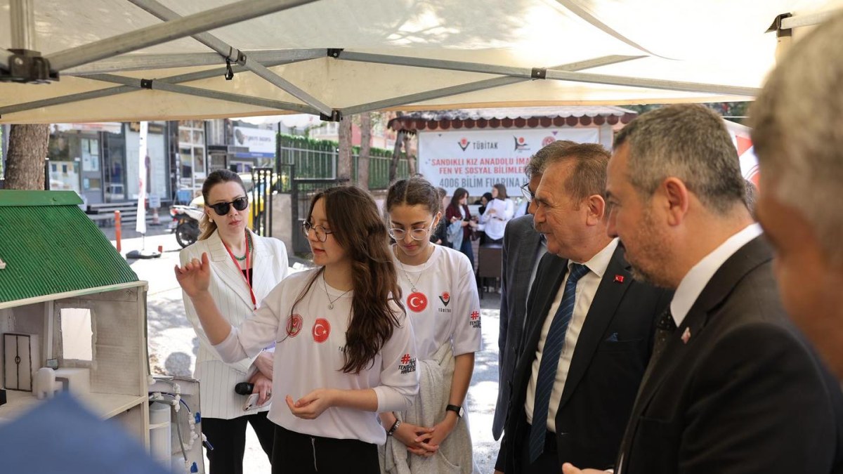 Sandıklı’da TÜBİTAK Bilim fuarı açıldı