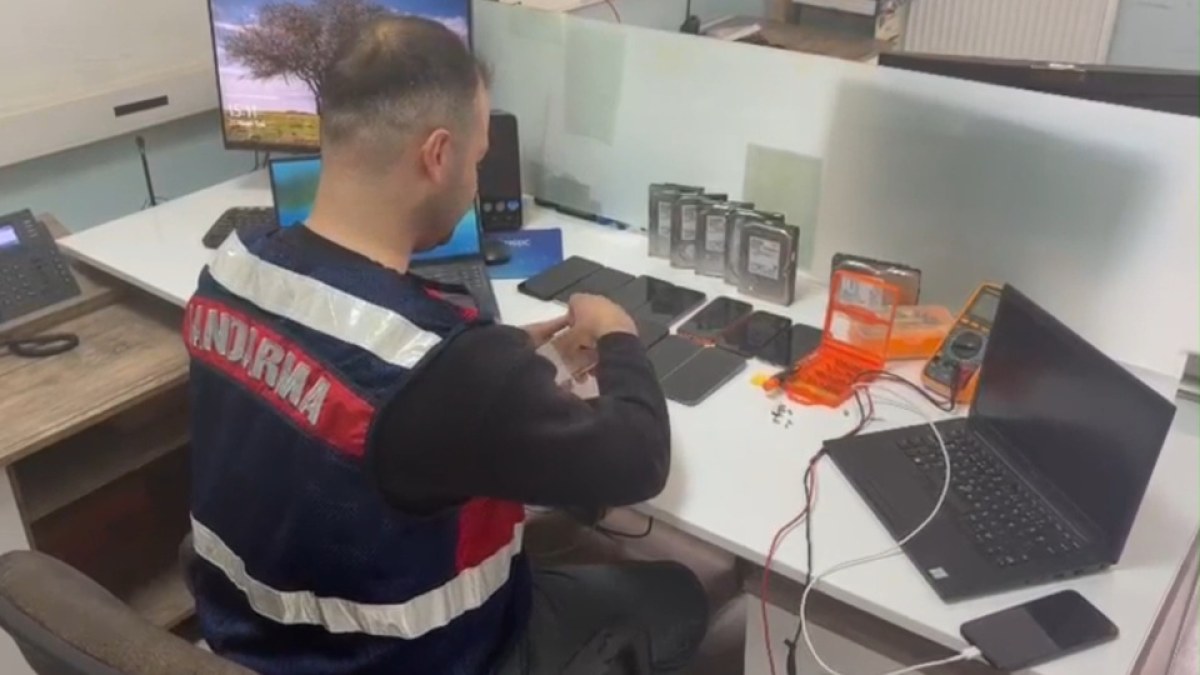 4 İlde Organize Suç Örgütüne Yönelik Düzenlenen Operasyonlarda 35 Şüpheli Yakalandı