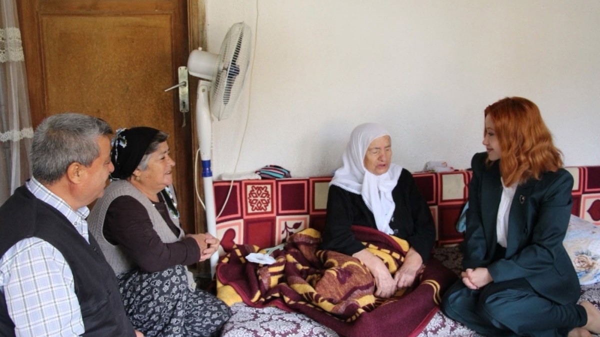 Kaymakam Bayri, Yaka Köyü’nde Büyükleri Ziyaret Etti
