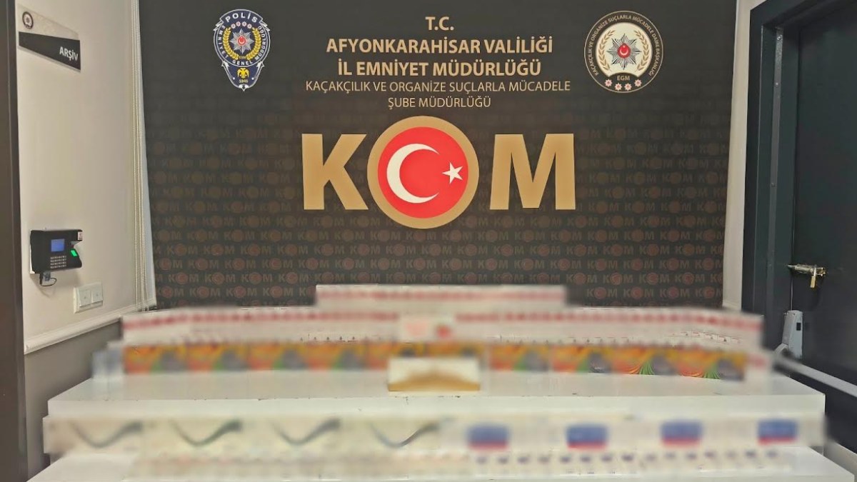 Afyonkarahisar’da 700 Paket Gümrük Kaçağı Sigara Ele Geçirildi