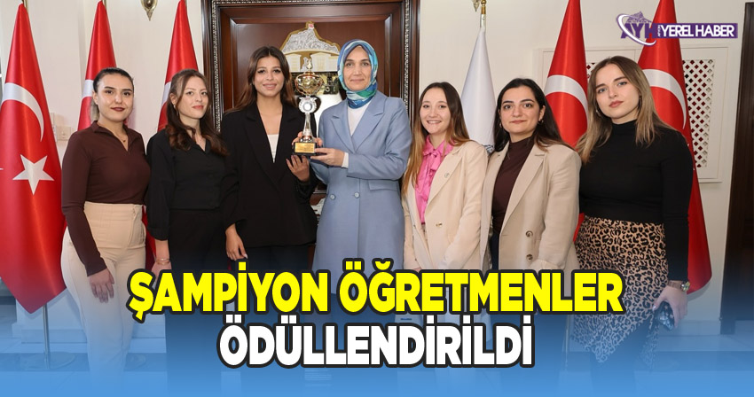 Şampiyon Öğretmenler ödüllendirildi
