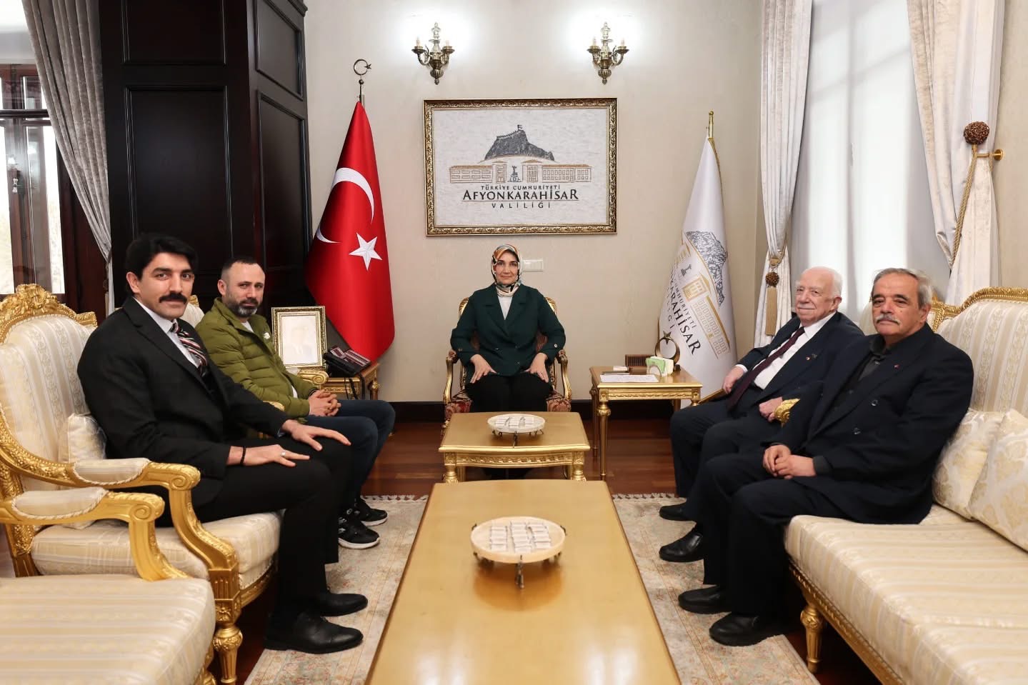 Vali Yiğitbaşı, Afyonkarahisar Hal yöneticilerini kabul etti 