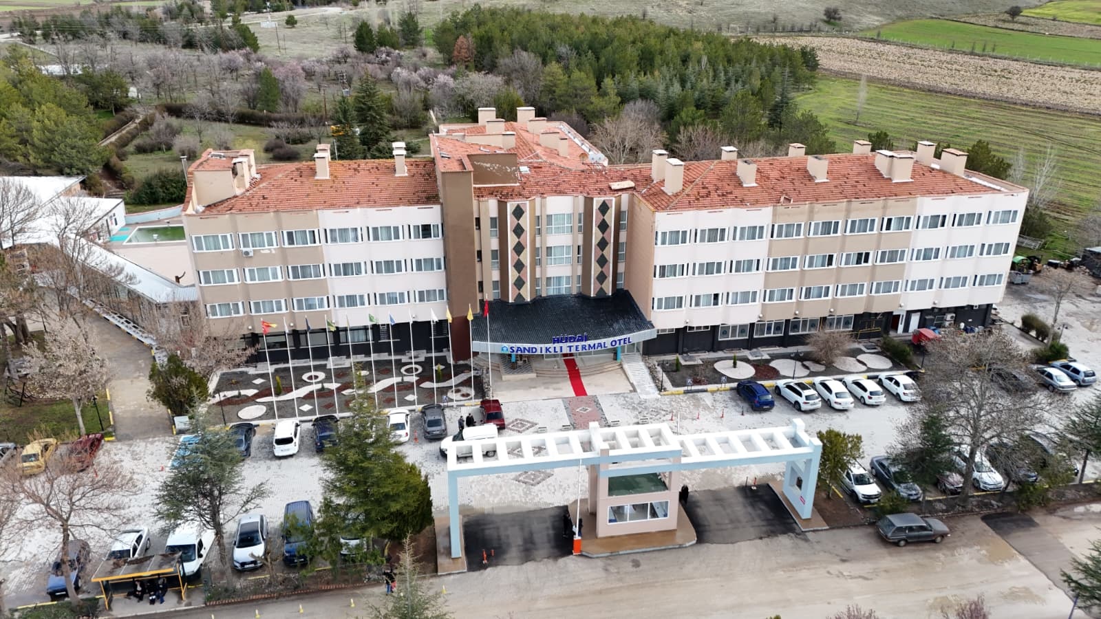 Sandıklı Hüdai Termal Otel Yenilenen Yüzüyle Kapılarını Açtı