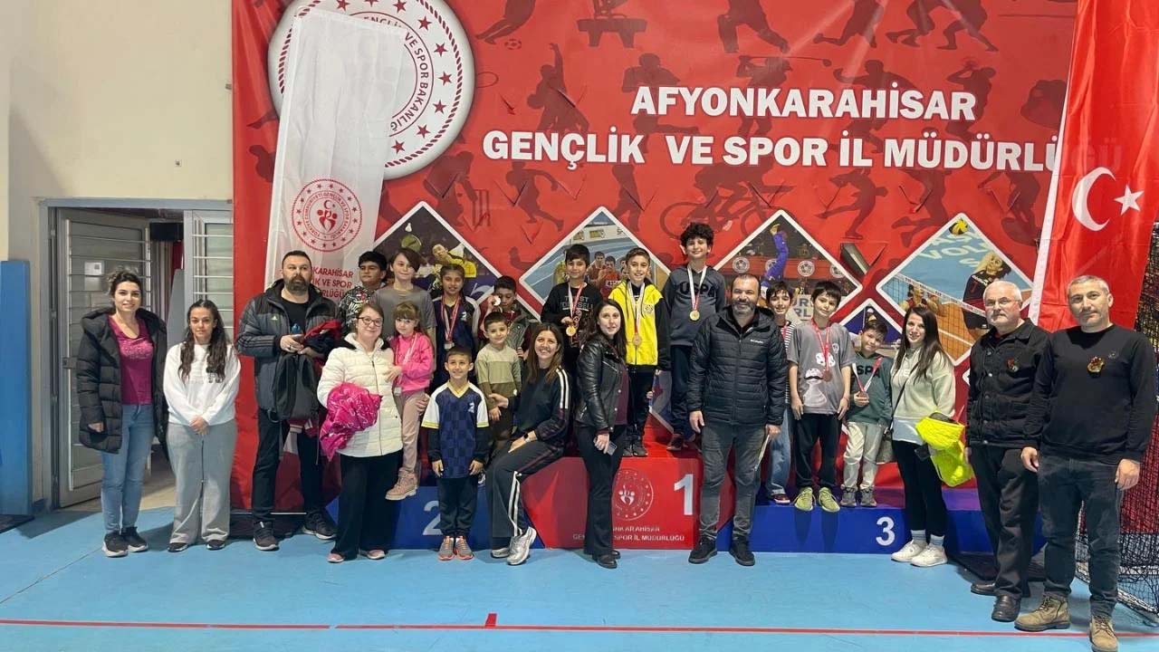 Afyon’da Çanakkale Zaferi Anısına Satranç Turnuvası Tamamlandı