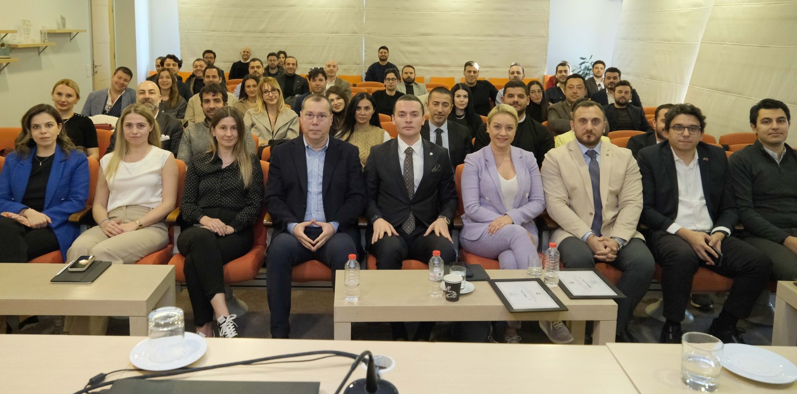 EGİAD’da Makro Görünüm Masaya Yatırıldı